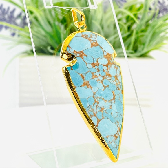 🌻 Last One…Faux Copper Turquoise Arrowhead Pendant - Picture 4 of 12